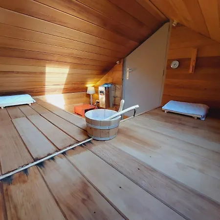 Le Nid D'ange Couette-café 4*