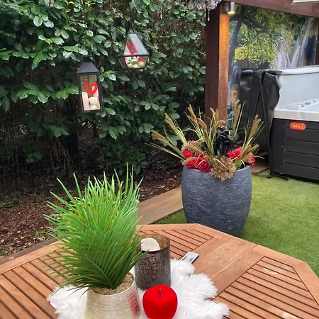 Le Nid D'ange Bed & Breakfast *