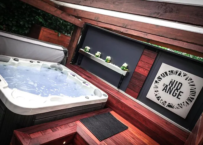 Le Nid D'ange Bed & Breakfast 4*
