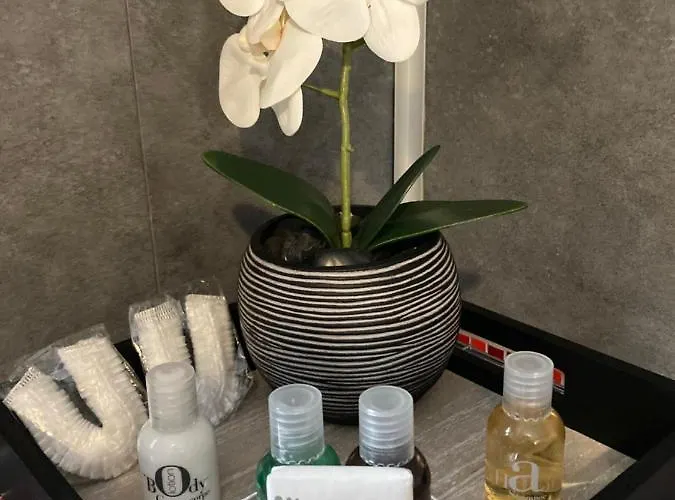 Le Nid D'ange Bed & Breakfast 4*