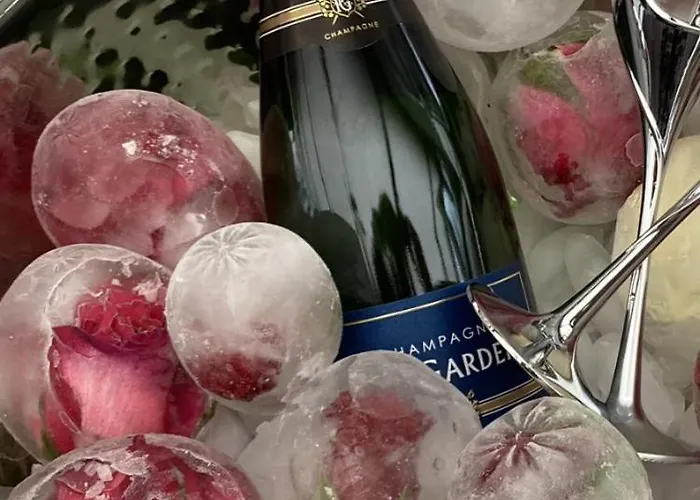 Le Nid D'ange Bed & Breakfast 4*